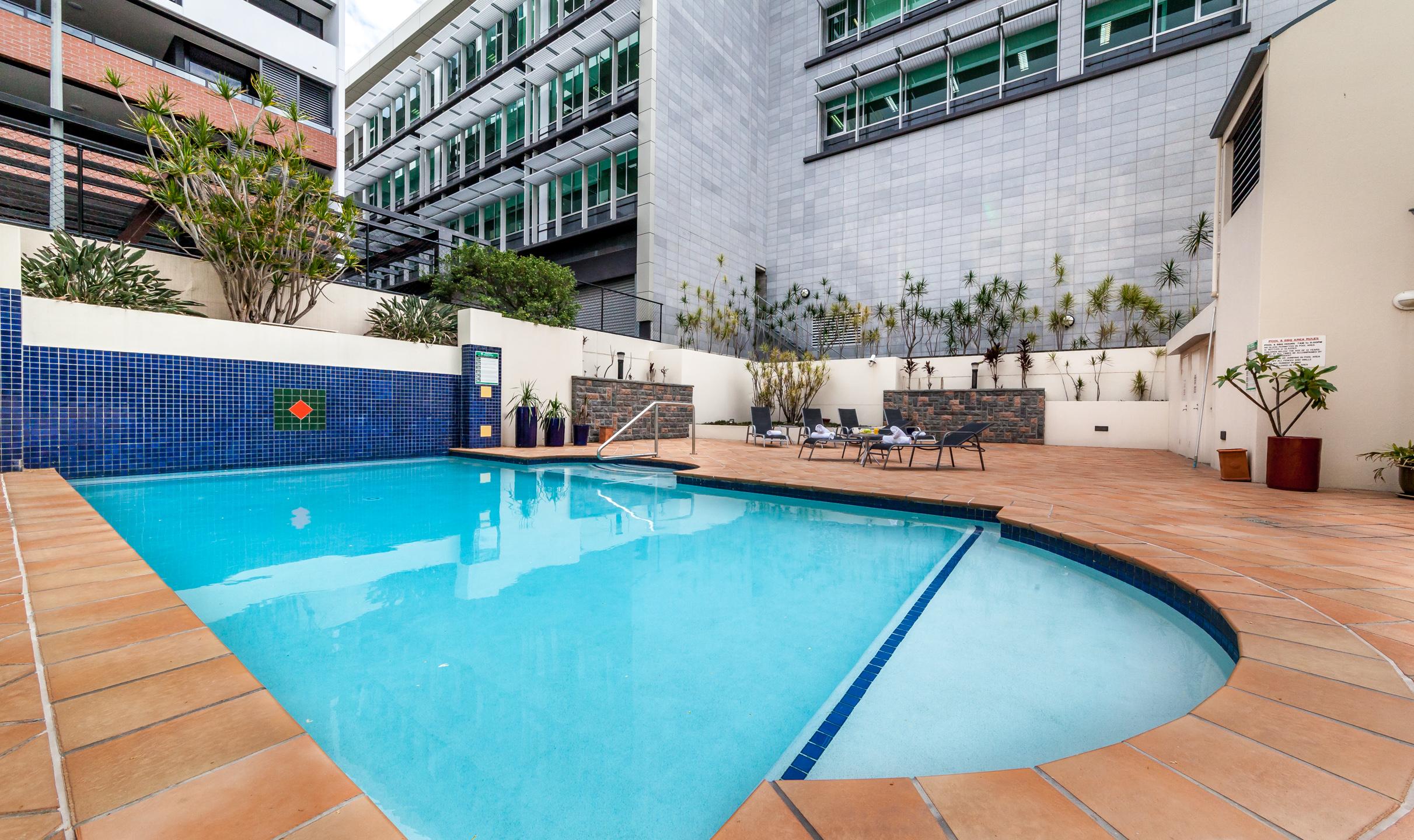 West End Central Apartments Μπρίσμπεϊν Εξωτερικό φωτογραφία